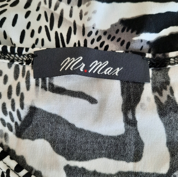 Adorable zebra print dress and scarf - Picture 7 of 8